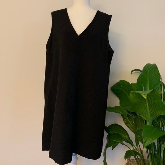 gap little black dress